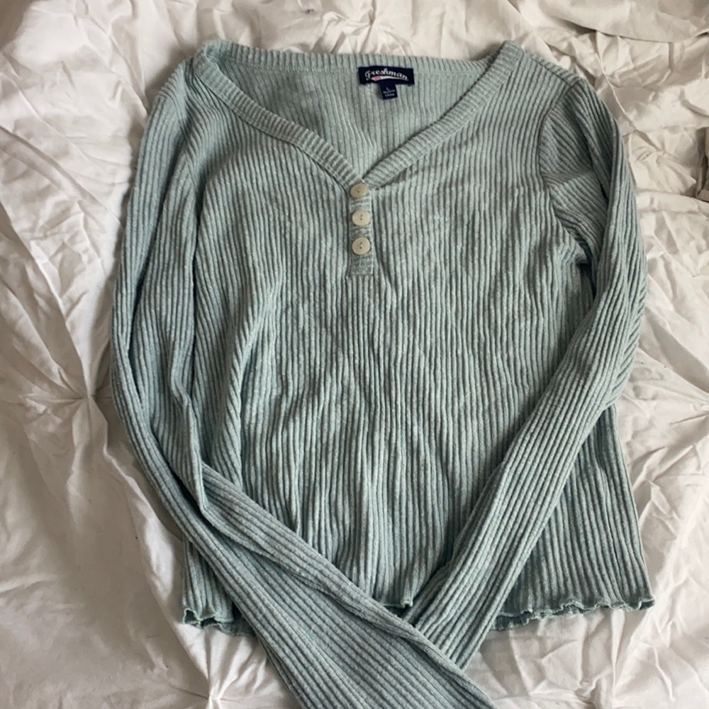 Long sleeve ruffled edges shirt